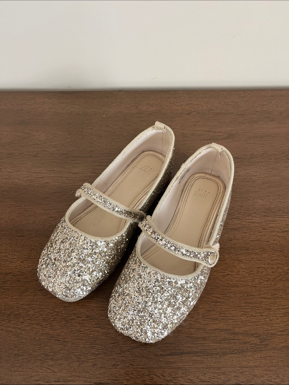 H&M Kids Glitter Mary Jane Shoes in Gold